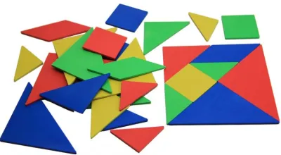Set Tangram (4 culori, 28 piese)