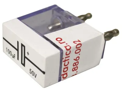 Condensator 100 μF